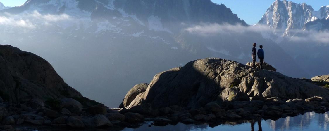 Un matin lumineux au bord du lac Blanc au-dessus de la vallée de Chamonix (photo : M.De Vlaminck)